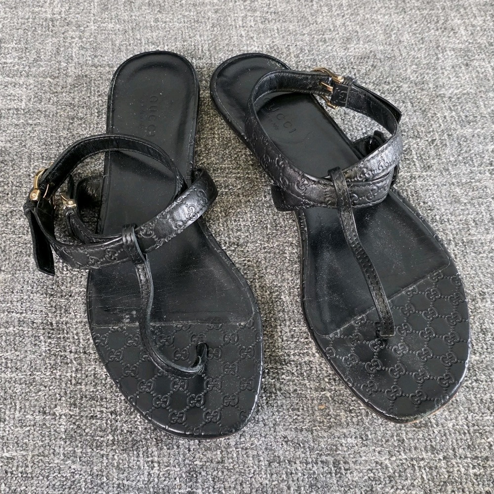 Gucci Guccissima Black Leather Thong Sandals GG Monogram Flat Buckle 37